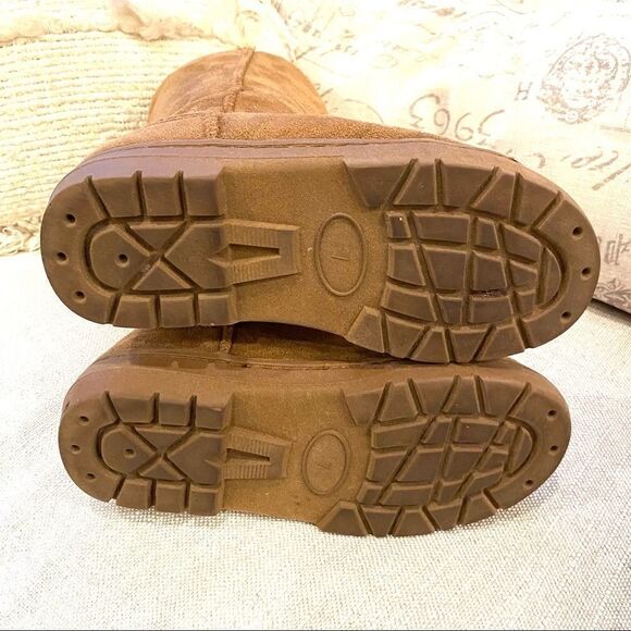 Journee Collection Women’s Boot Beige Color Mid Calf Suede Sherpa Lined  Size 7 - Picture 7 of 10